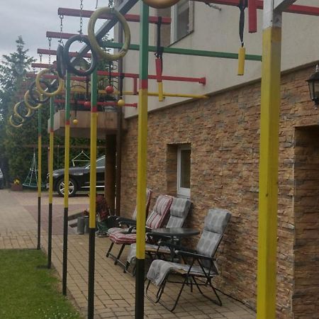 Pokoje Goscinne-Kwatera U Evy Swarzewo Kültér fotó
